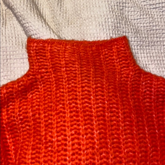 Aerie red turtleneck sweater - Picture 2 of 3